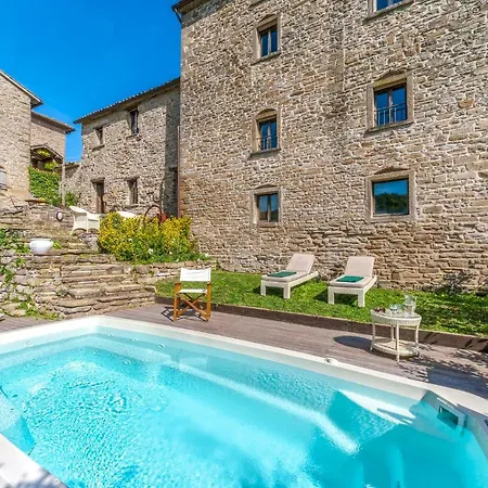 Marcheholiday Castello Della Pieve *